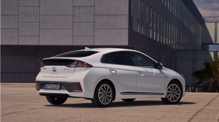 hyundai_ioniq_electric_2020-022x-jpg