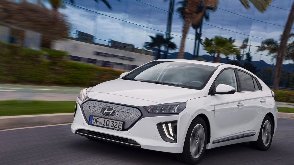 hyundai_ioniq_electric_2020-092x-jpg