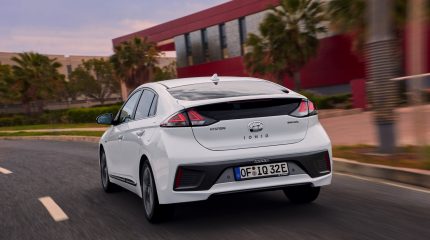 hyundai_ioniq_electric_2020-102x-jpg