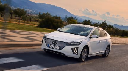 hyundai_ioniq_electric_2020-132x-jpg