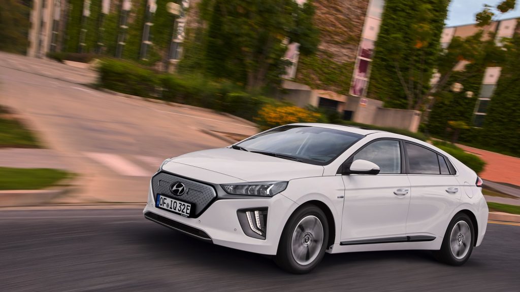 hyundai_ioniq_electric_2020-182x-jpg