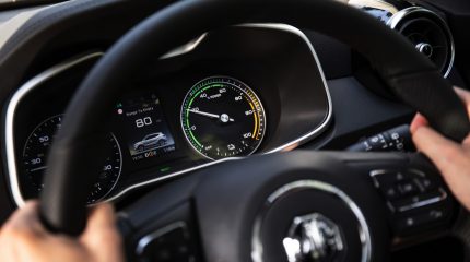 mg_zs_ev-152x-jpg