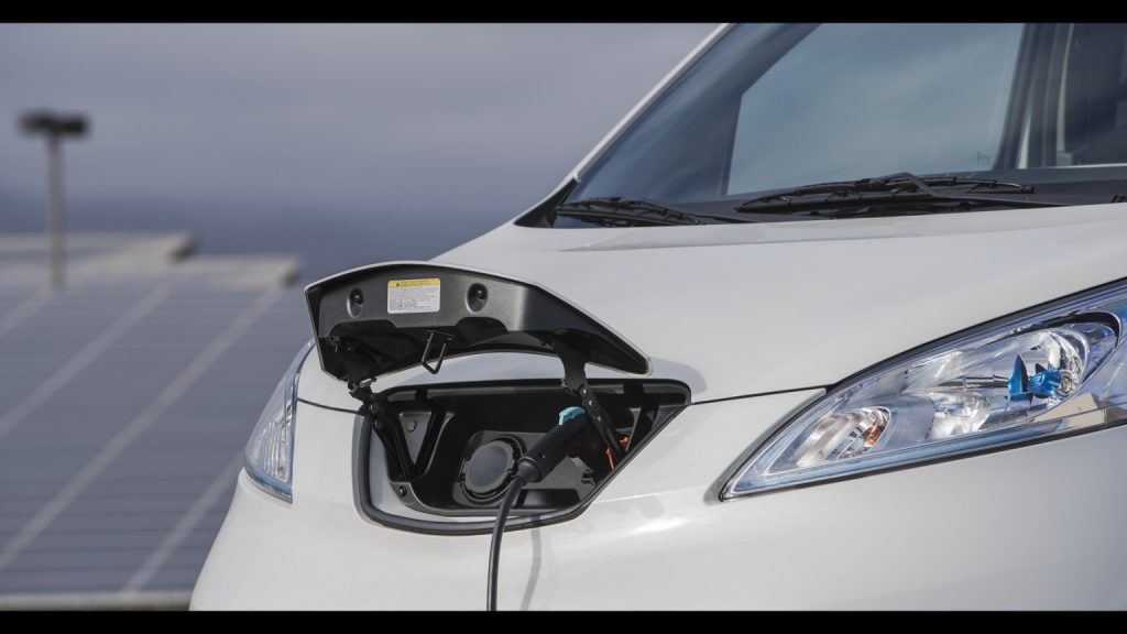 nissan_e-nv200_evalia_2018-132x-3-jpg
