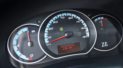 renault_kangoo_maxi_ze33-132x-2-jpg
