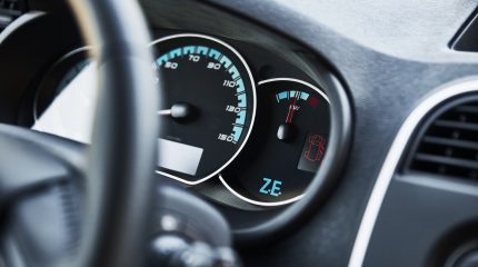 renault_kangoo_maxi_ze33-152x-2-jpg