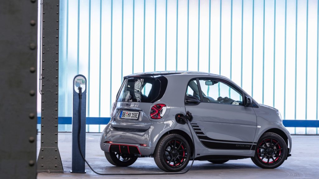 smart_fortwo_2020-092x-jpg