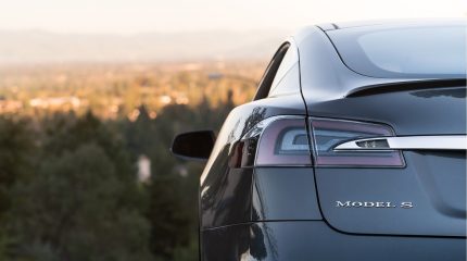 tesla_model_s_2016-132x-jpg