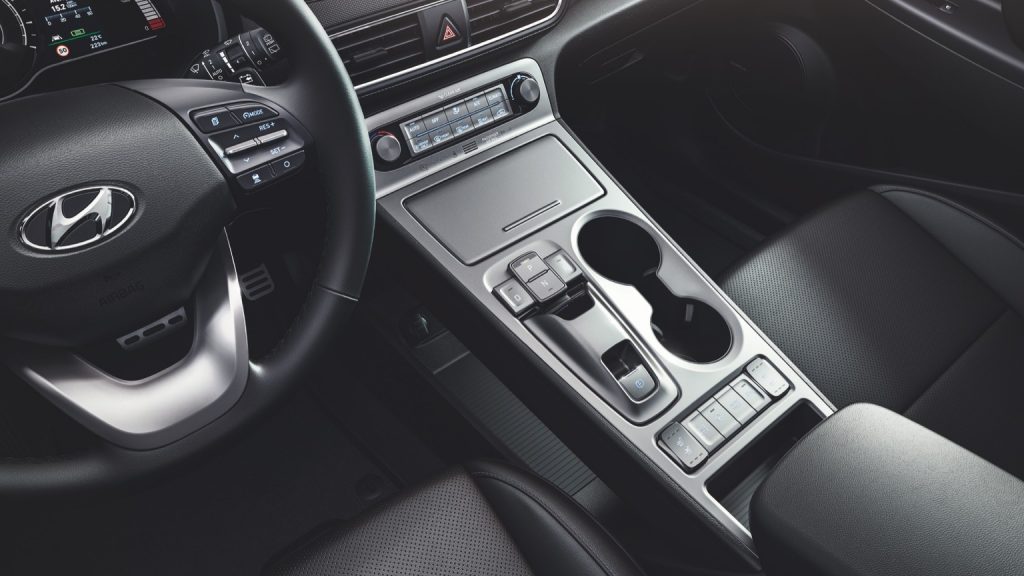 hyundai_kona_electric-062x-1-jpg