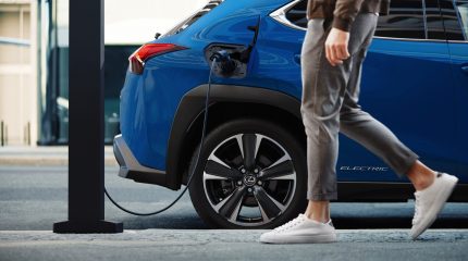 lexus_ux_300e_electric_2020-082x-jpg