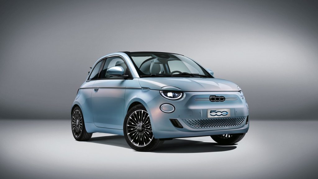 fiat_500e_convertible_2020-152x-jpg