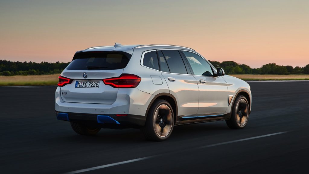 bmw_ix3-072x-jpg