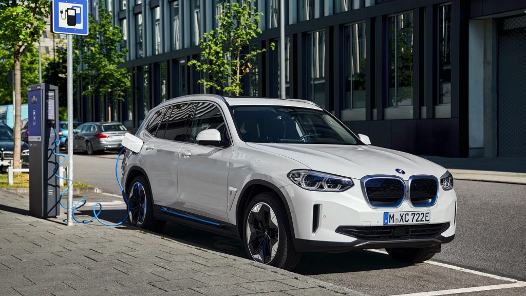 bmw_ix3-082x-jpg