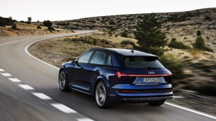 audi_e-tron_s_2020-022x-jpg