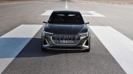 audi_e-tron_s_sportback_2020-212x-jpg