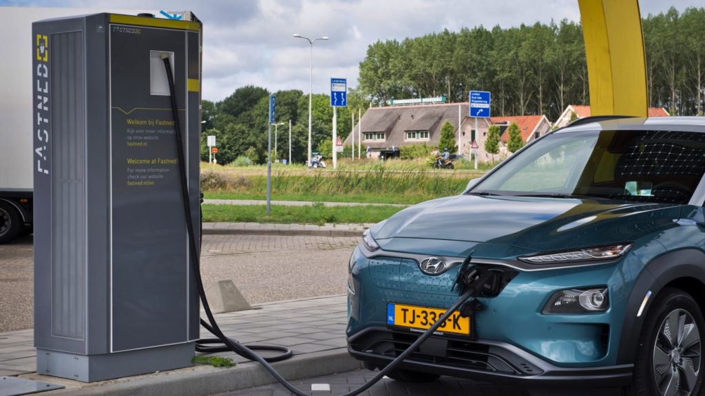 hyundai_kona_electric_2020-102x-jpg
