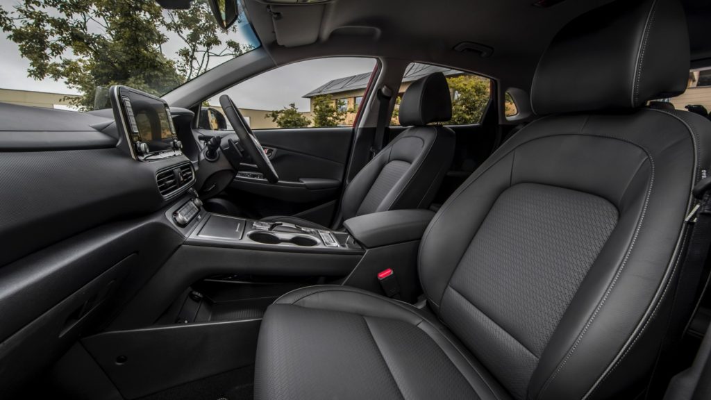 hyundai_kona_electric_2020-212x-jpg
