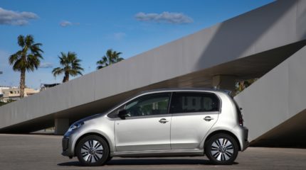 volkswagen_e-up-2019-062x-jpg