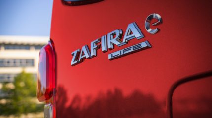 opel_zafira-e_life-052x-jpg