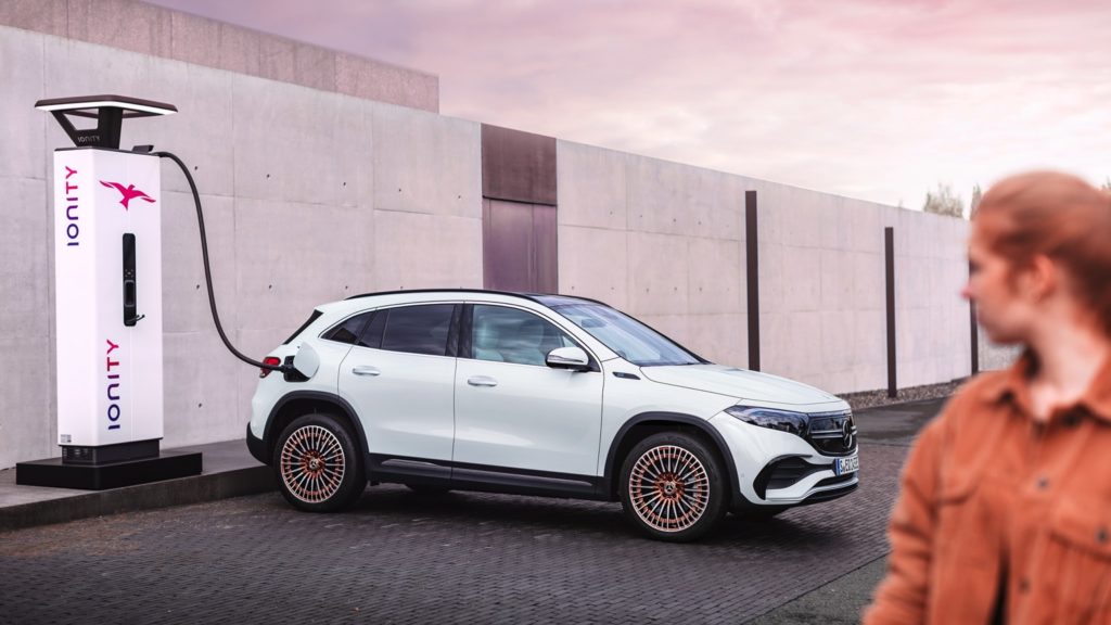 mercedes_eqa-112x-jpg