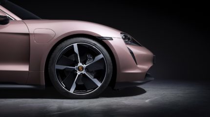 porsche_taycan-072x-jpg