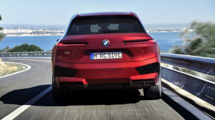 bmw_ix_2022-162x-jpg