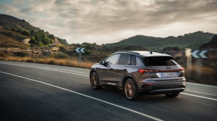 audi_q4_e-tron_2021-132x-jpg