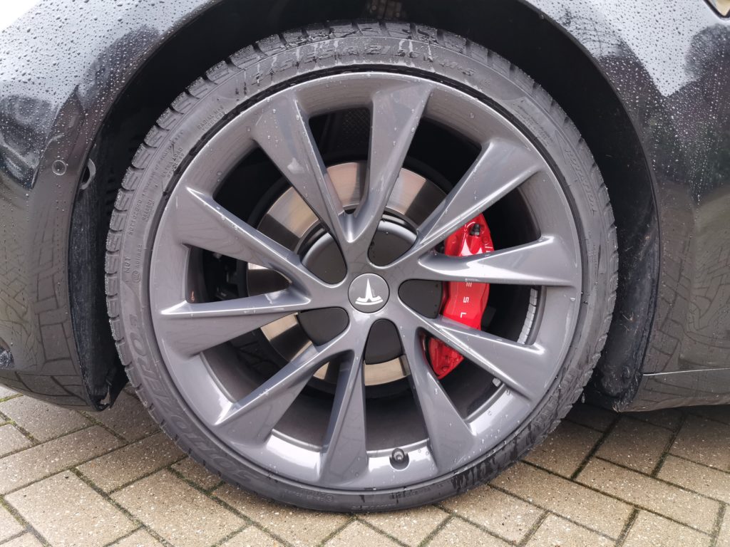 p100d4