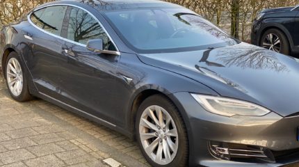 tesla-model-s-tr863r-2