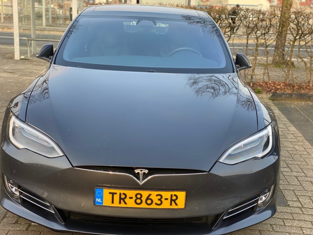 tesla-model-s-tr863r-3