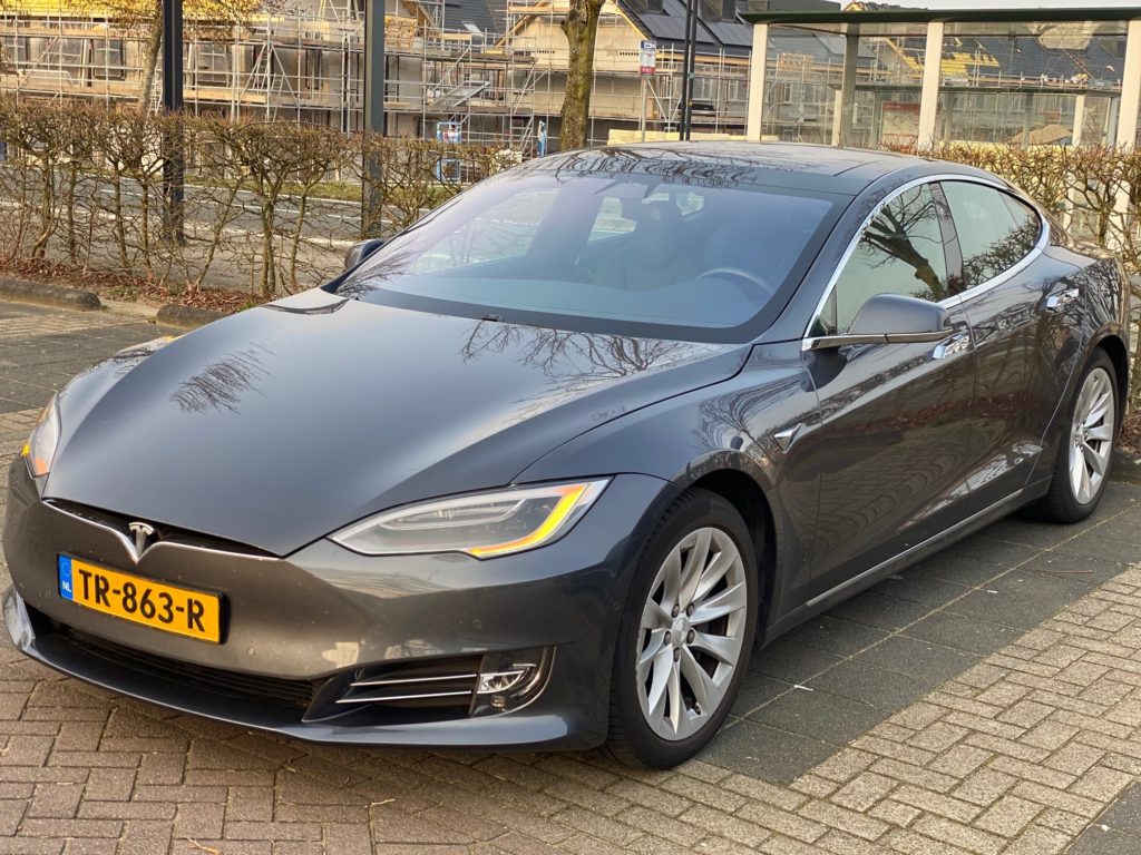 tesla-model-s-tr863r-4