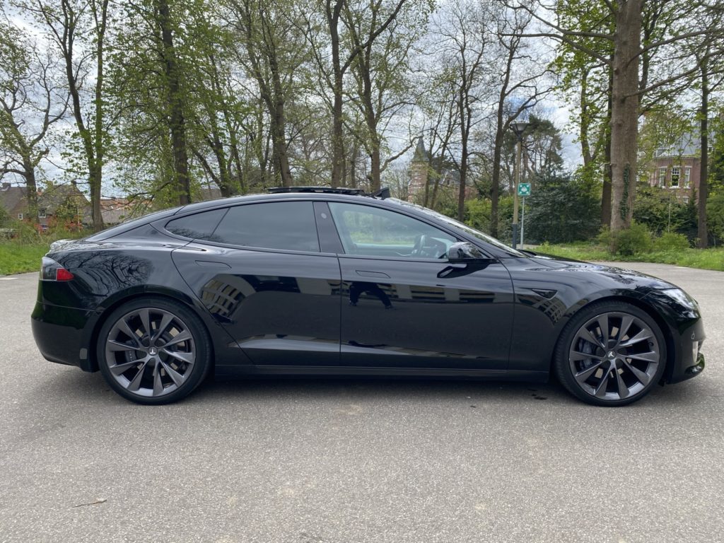 tesla-model-s-xg357g-1