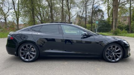 tesla-model-s-xg357g-1