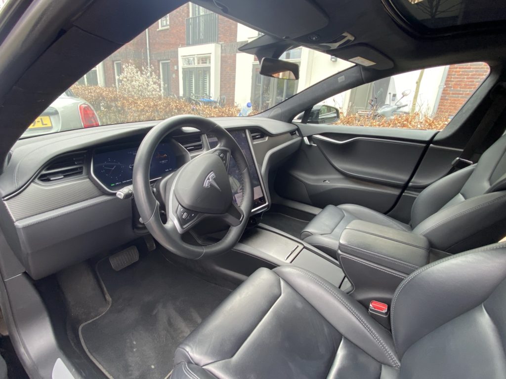 tesla-model-s-xg357g-10