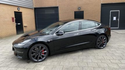 tesla-model-3-zwart-occasion-1