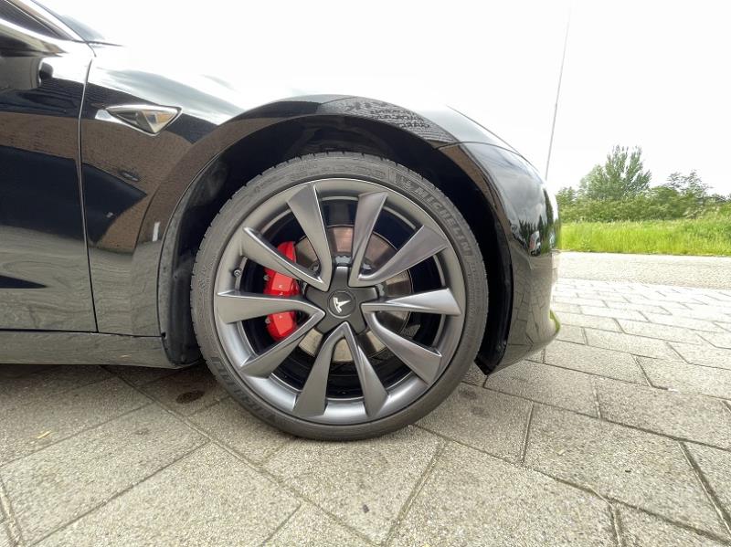 tesla-model-3-zwart-occasion-lease-4