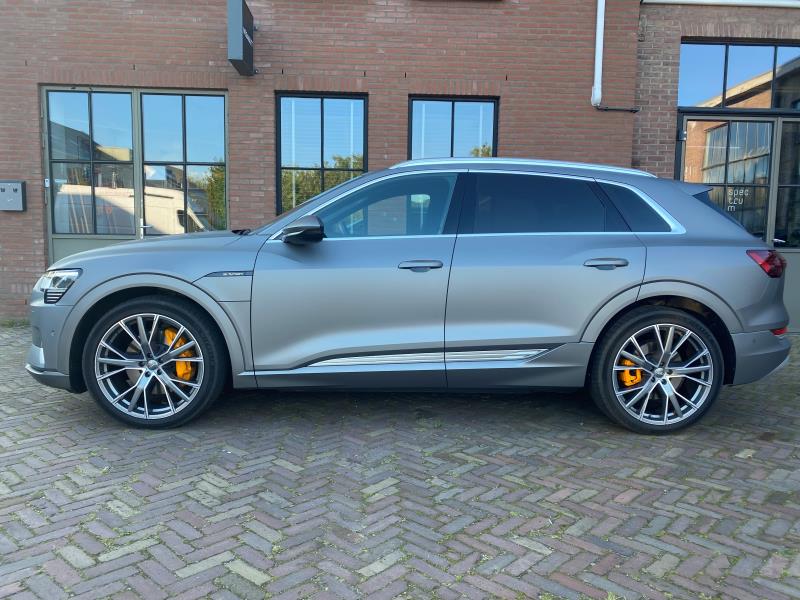 audi-e-tron-55-quattro-mat-grijs-release-2