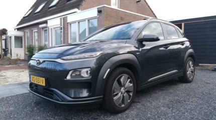 hyundai-kona-electric-premium-donkergrijs-release-zakelijk-leasen-1
