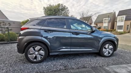 hyundai-kona-electric-premium-donkergrijs-release-zakelijk-leasen-3