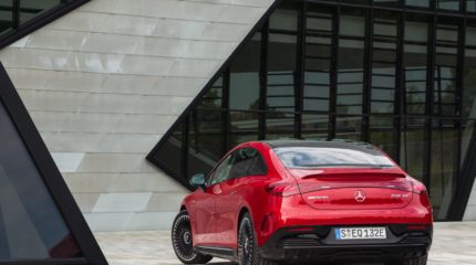 mercedes_eqe_amg_43-122x-jpg