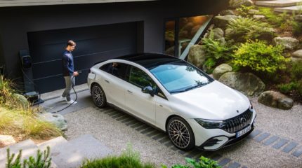mercedes_eqe_amg_53-082x-jpg