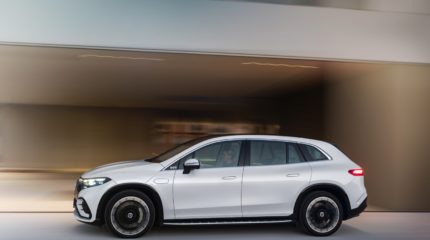 mercedes_eqs_suv_2022-062x-jpg