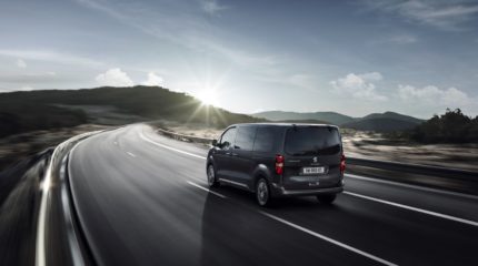 peugeot_e-traveller-042x-1-jpg