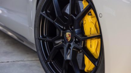 porsche_taycan_gts-222x-jpg