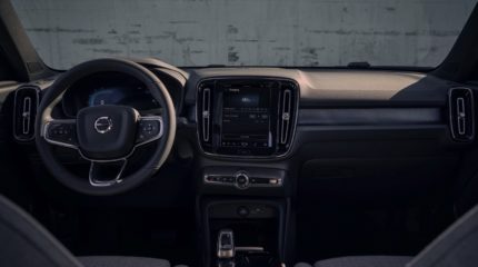 volvo_xc40_recharge_2023-142x-jpg