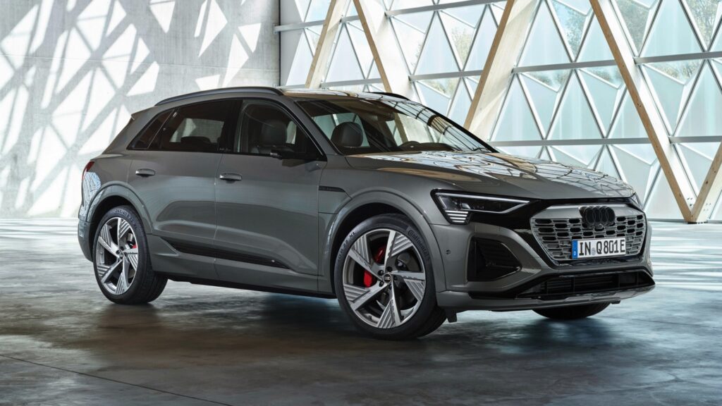 audi_q8-etron-2023-012x