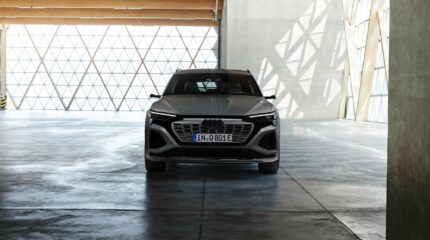 audi_q8-etron-2023-042x