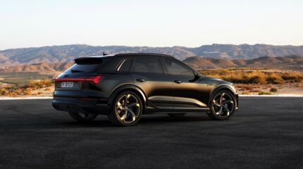 audi_sq8-etron-2023-042x