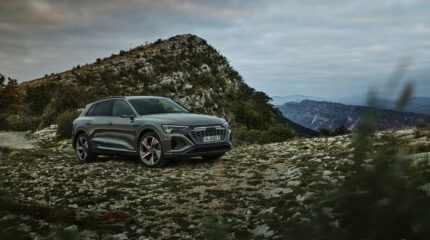 audi_q8-etron-2023-122x-jpg