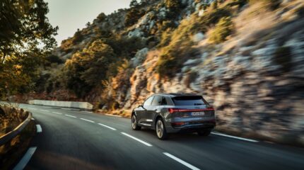 audi_q8-etron-2023-152x-jpg