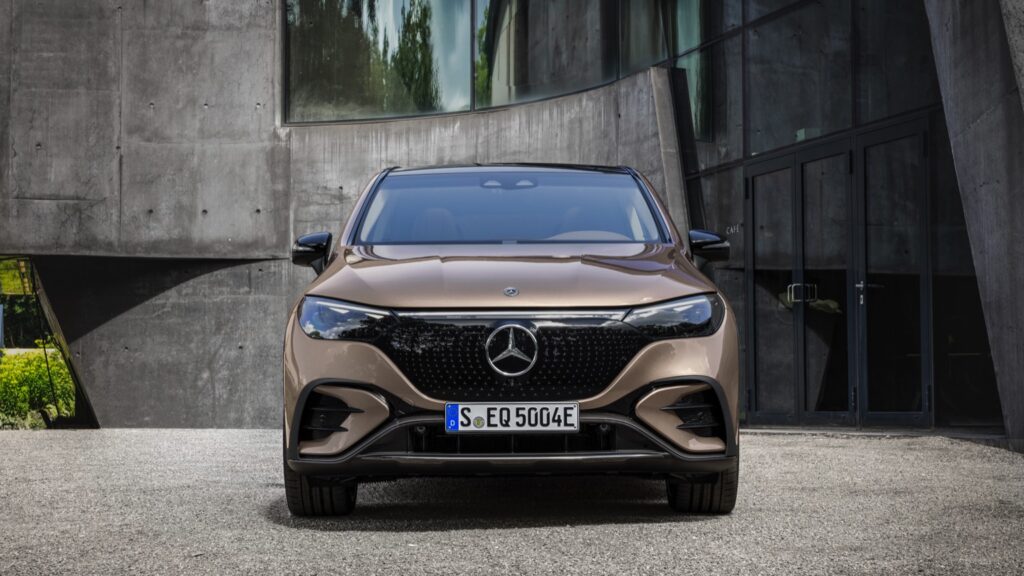 mercedes_eqe_suv-172x-jpg